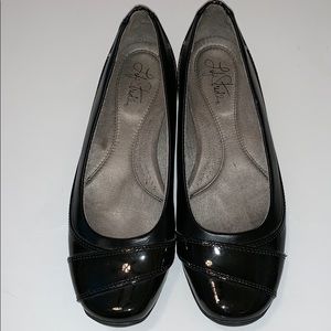 Life Stride Flats 🥿 Size 8 M